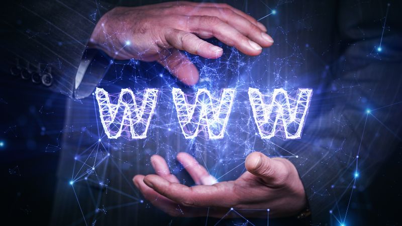 World Wide Web là gì? Đây là một hệ thống thông tin toàn cầu để mọi người cùng chia sẻ thông tin