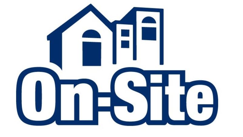 On site có những ưu nhược điểm nhất định